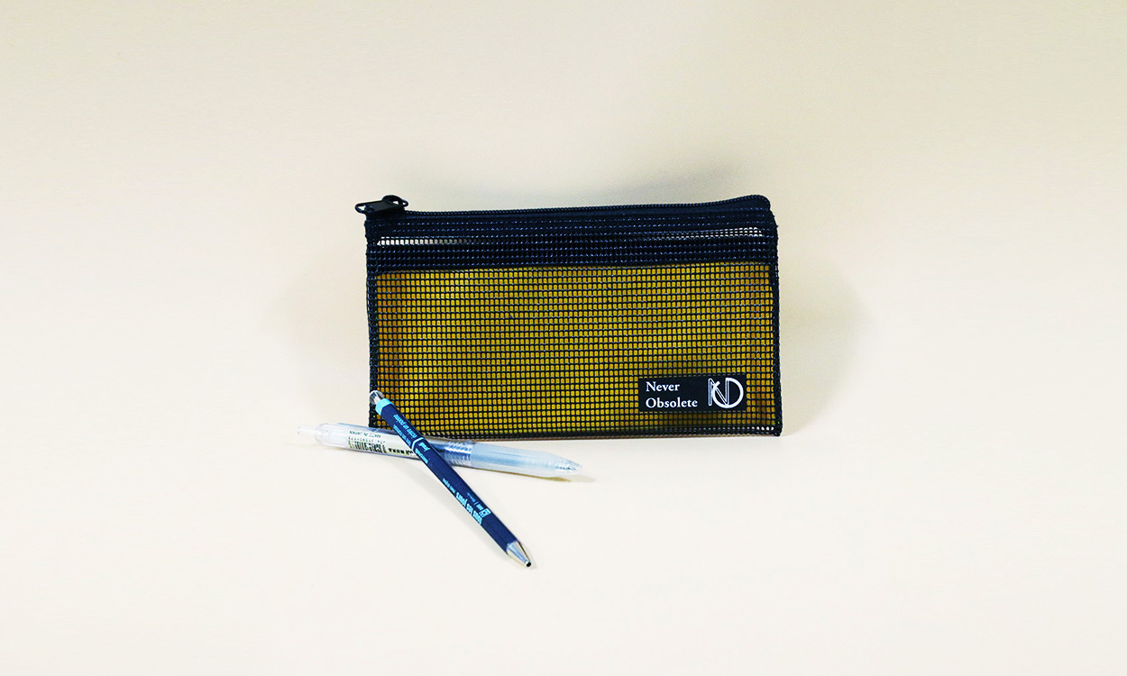 PVC Mesh Pencil Case<br />
Toiletry Storage Bag<br />
Tableware Storage Bag<br />
Stationery Storage Bag<br />
(ND-110)